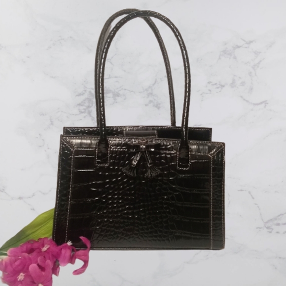 Liz Claiborne Handbags - Liz Claiborne Mini Faux Alligator Handbag